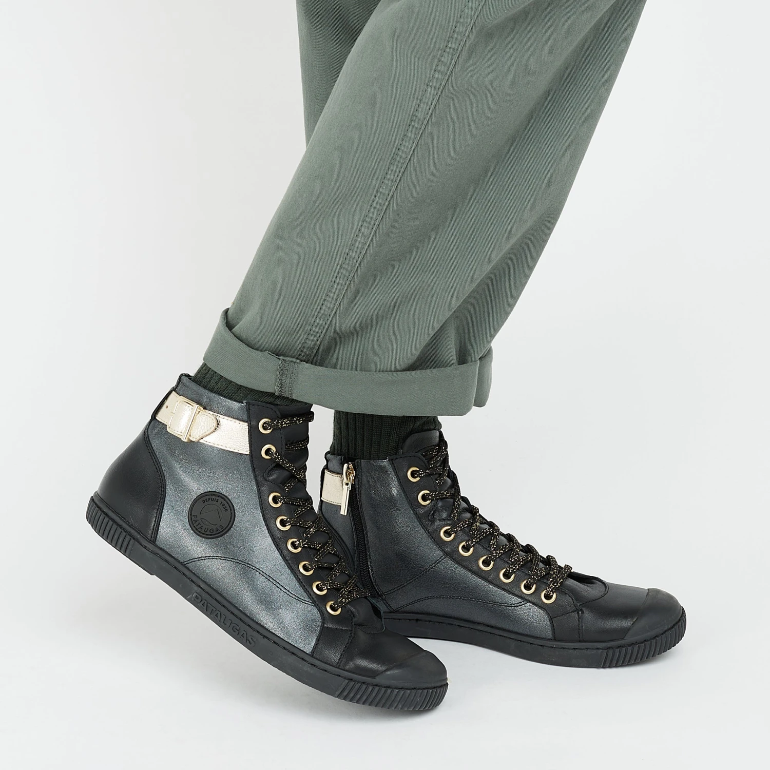 Pataugas BANJOU LATSA/MIX F4H NOIR/DORÉ 2 Pataugas BANJOU LATSA/MIX F4H NOIR/DORÉ – Image 2